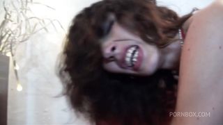 Une femme au foyer nympho sodomisee par un inconnu!