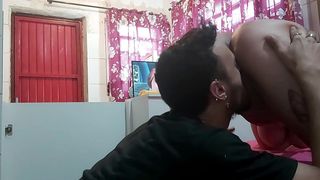 ELA LAMBEU MINHA BUNDA PRA ME COMER