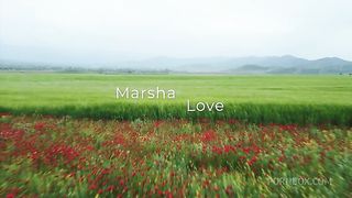 Girlfriends win as a prize in a draw a totally free stay to spend a few days in a paradisiacal place. Of course, they took advantage and showed that the greatest prize they could win was each other.