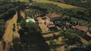 Girlfriends win as a prize in a draw a totally free stay to spend a few days in a paradisiacal place. Of course, they took advantage and showed that the greatest prize they could win was each other.