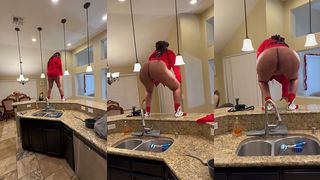 BIG BOOTY NAKED EBONY CLAP ASS ON KITCHEN TOP