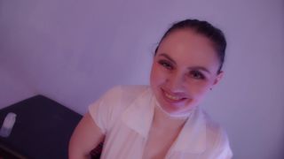 LECHEROUS MILF PEGGING HER PARAMOUR S AND GETS CUM.