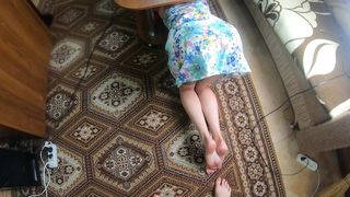 BABE STUCK WHILE CLEANING AND LOVER DOGGY FUCKS HER PUSSY!