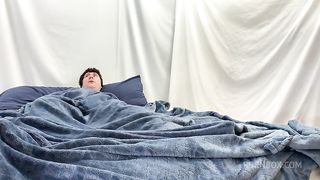 Stepmom helps stepson cum in the morning