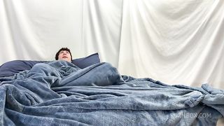 Stepmom helps stepson cum in the morning