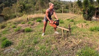 CHAINSAW 07 (GASOLINE) - REVVING