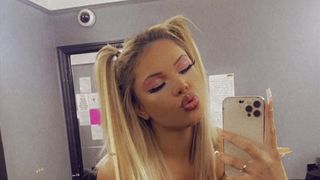 THROAT GODDESS FACEFUCK