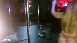 Sentada na cara e mamada na rola de todo mundo