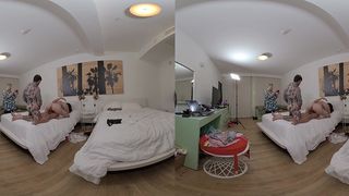 AVALON MIRA – PAWG LICKS CUM FROM BANANA IN FIRST DOUBLE VAGINAL (DV, DVP) THREESOME