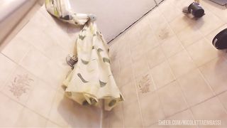 Big Italian giantess in the shower