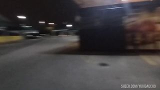 Transando no banheiro do supermercado com a loira safada