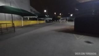 Transando no banheiro do supermercado com a loira safada