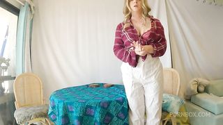 Your stepmom gives you her ass to fuck to preserve your girlfriend's virginity