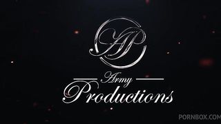 Threesome school with the miss Roxana