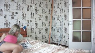 After shower guy tempts skinny GF into spontaneous anal sex