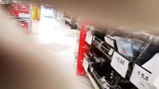Farts in a very risky shopping mall!