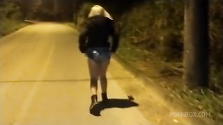 Blowjob in the street until the police arrive
