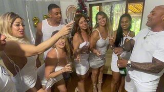 FESTINHA DE REVEION COM MUITA PUTARIA ,