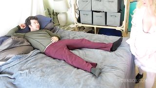 Stepsister gets stepbrother to fuck her butt