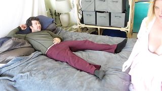 Stepsister gets stepbrother to fuck her butt