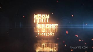 Bbw mostrando seus dildos no cuzinho e na buceta