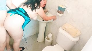 SEX IN THE PUBLIC BATHROOM OF A RESTAURANT