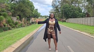 HOOKER PICKED UP A CLIENT IN THE STREETS