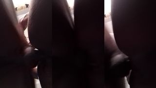 PUSSY FUCKING ,DIGGING THAT SWEET PUSSY BOTH FROM THE BACK AND FRONT