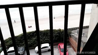 Muito leite na bunda dando o cuzinho