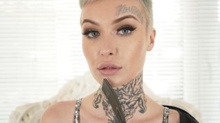Extreme hole stretching with Tabitha Poison