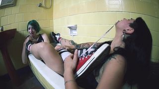 I LOVE HAVING MY FEET WORSHIPPED BY SEXY ALT GIRLS