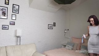 Stephaniya Live behind the scenes 1 wet