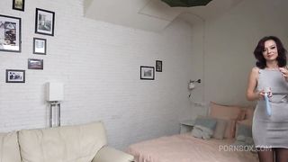 Stephaniya Live behind the scenes 1 dry