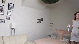 Stephaniya Live behind the scenes 1 dry