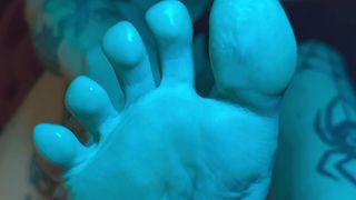 RUN YOUR TONGUE ALONG THE CURVES OF MY PRETTY FEET