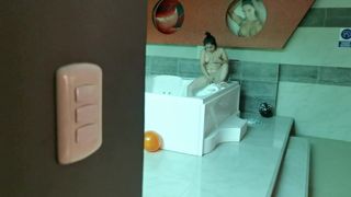 I CAUGHT MY STEPSISTER MASTURBATING IN THE BATHTUB AND I CUM ALL OVER THE COCK