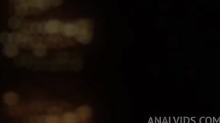 Mamae noel ganhou dois consolos do Papai noel e fez uma DP ate gozar - Mary Jhuana