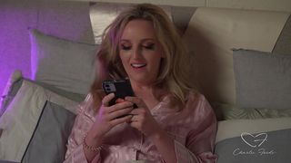 MASTURBATION & SEXTING ALERT! CHARLIE FORDES DRILLS HER PUSSY!