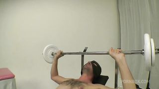 Bianca get excited when she see guys lift weight