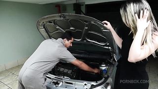 Lorena have to say something to the mechanic