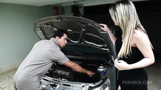 Lorena have to say something to the mechanic