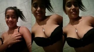 ME DESCUBRIERON MASTURBANDOME EN EL BANO