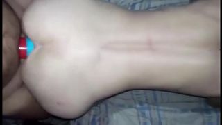 MARIDO DA AMIGA ACABOU COM MINHAS PREGAS - PARTE 2