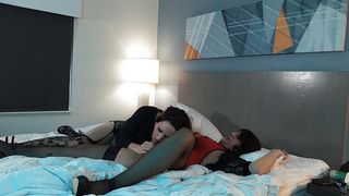 BAILEY WILDE SUCKS GIANT CROSSDRESSER S COCK