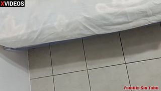 mi sobrina me complace en lo que le pido