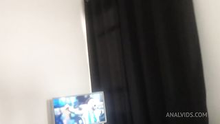ASSISTINDO O JOGO DA ARGENTINA E DA FRANCA E ACABOU ROLANDO UM SEXO COM ESSA BRANQUINHA GOSTOSA ELA QUIS DAR SO O CU