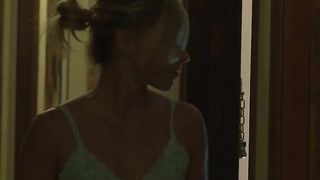 Lena Nicole shows Shy Shae Snow how to properly seduce a Woman