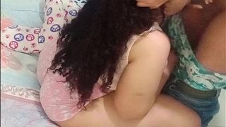 EMPLEADA DOMESTICA ACEPTA PROPINA POR SEXO! MAMADA REAL VIDEO CASERO