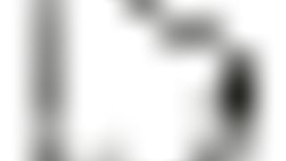 Solo Arab woman masturbates in the bedroom - Porn Game