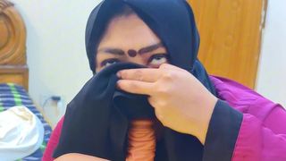 POV ARAB MUSLIM MAID SEE BOSSS COCK WHEN SHE BED CLEAN THEN HOT MAID GIVE HIM BLOWJOB BEAUTIFUL